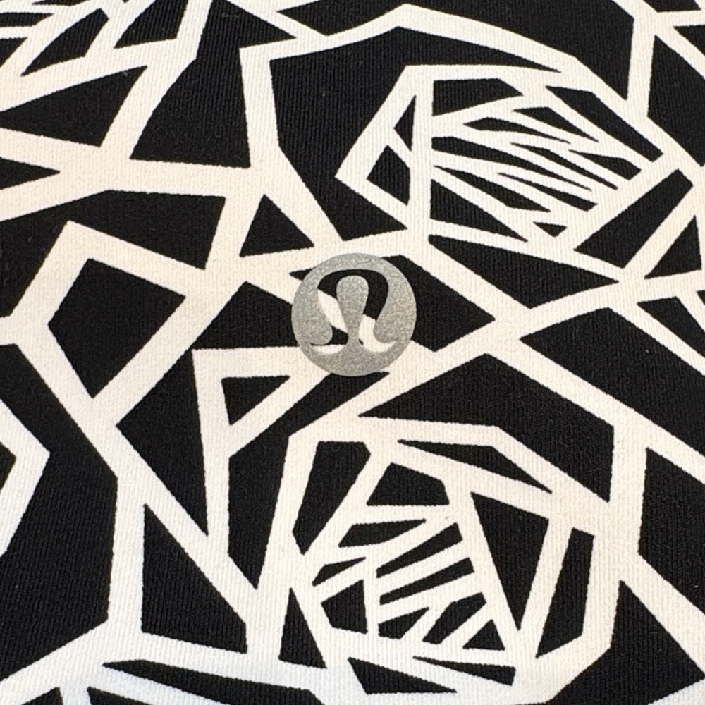 Lululemon Leggings Size 4 High Times Posey Black White Geometric Rose Print EUC - Picture 3 of 14